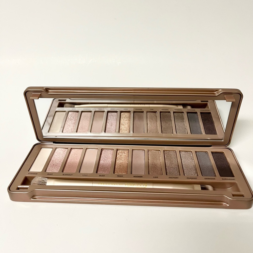Urban Decay
Naked3 Eyeshadow Palette (12 x 1.41 g)